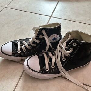 Converse High-Top Sneakers size 6
